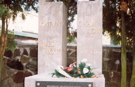 symboliczny brób - Katyn Harków