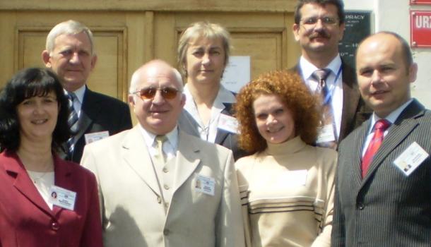 Ryszard Bastkowski (trzeci od lewej)