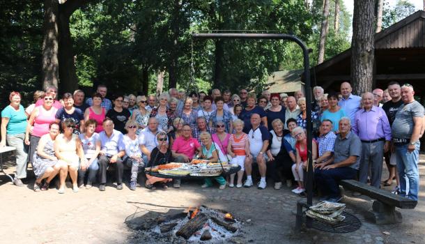 Członkowie Klubu Milonga i Zespołu Cantare świętowali w szkółce leśnej Krajewo  (37) (Copy)
