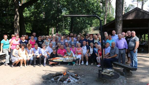 Członkowie Klubu Milonga i Zespołu Cantare świętowali w szkółce leśnej Krajewo  (73) (Copy)