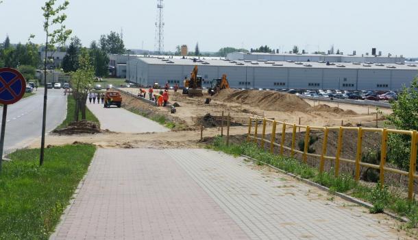 Powstaje parking w dzielnicy przemysłowej Mławy (18) (Copy)
