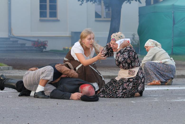 Scena z nalot bombowego na Mławę z 2017 r.