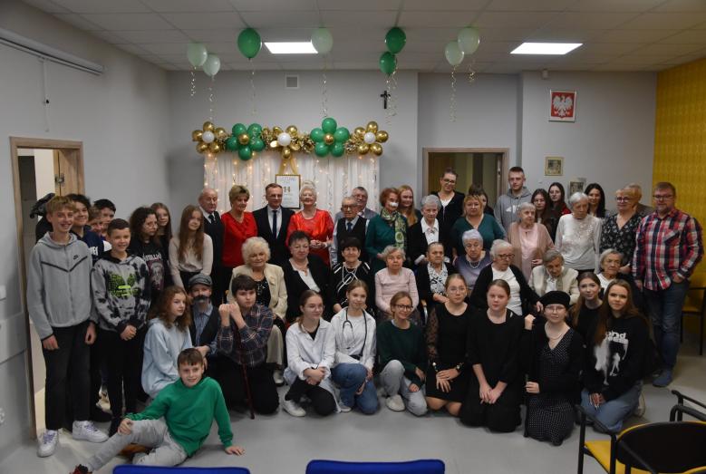 Ogólnopolski Dzień Seniora, wspólne świętowanie z uczniami z SP nr 3  