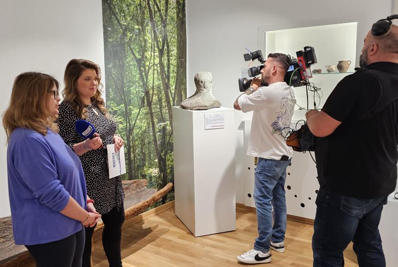Ekipa TVP3 Warszawa w Muzeum Ziemi Zawkrzeńskiej