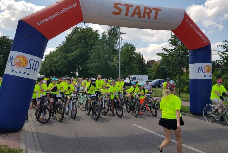 Start uczestników 6. Mławskiego Święta Rowerów