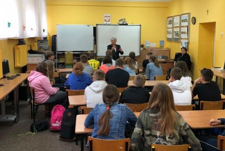 Spotkanie z emerytowaną nauczycielką 