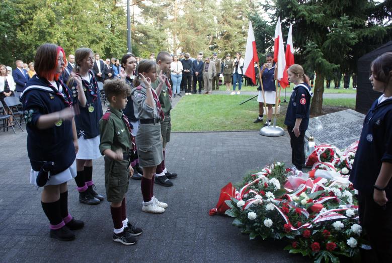 Mauzoleum Żołnierzy Września w Uniszkach Zawadzkich