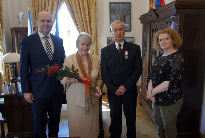 Sławomir Kowalewski, Krystyna i Stanisław Kowalscy oraz Marzena Lipińska