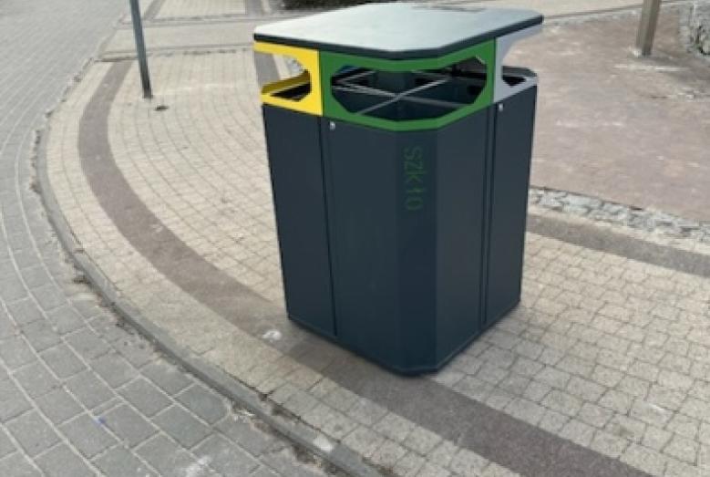 stacja uliczna do segregacji odpadów