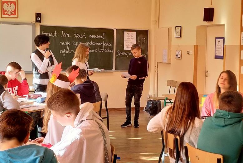 Uczniowie w roli bohaterów literackich 