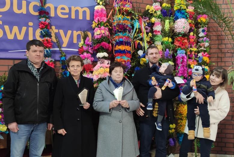 Wręczanie nagród w kościele pw. Ducha Świętego w Mławie