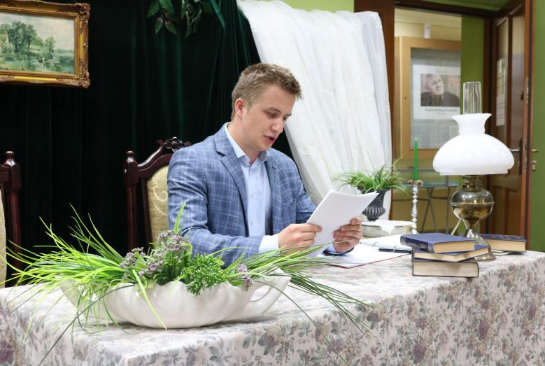 Narodowe Czytanie w Miejskiej Biblitece Publicznej w 2019 r..JPG 686