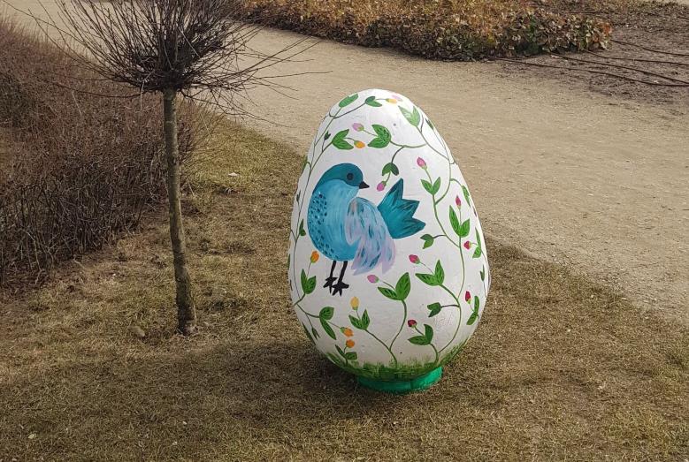 Pisanka w mławskim parku
