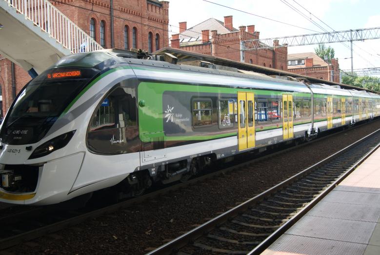 Pociąg Kolei Mazowieckich