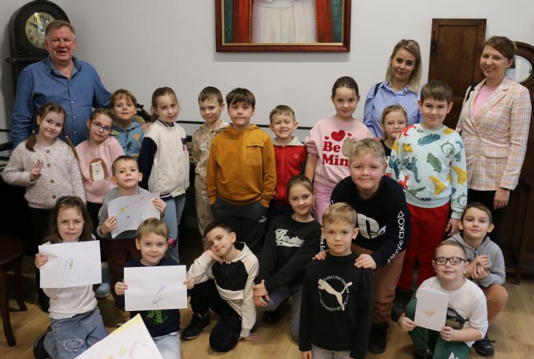 uczestnicy warsztatów w Muzeum Ziemi Zawkrzeńskiej