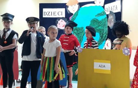Dzieci świata - przedstawienie - 8 