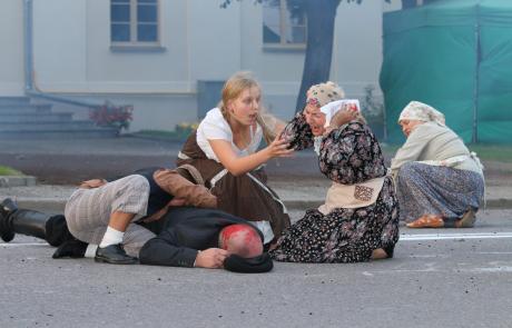 Scena z nalot bombowego na Mławę z 2017 r.