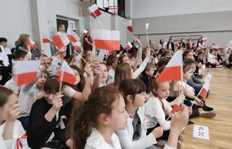 Apel  z okazji  uchwalenia Konstytucji 3 Maja w SP nr 1