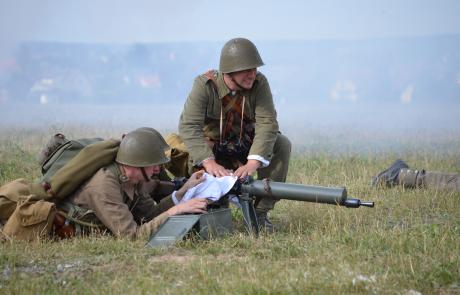 Rekonstruktorzy podczas rekonstrukcji Bitwy pod Mławą