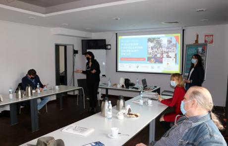 Pięcioro uczestników spotkania w Miejskim Domu Kultury