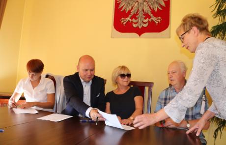 Z podpisanych w sierpniu br. 29 umów wiele zostało już zrealizowanych