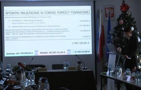 Justyna Aptewicz - Skarbnik Miasta prezentuje plan budżetu na 2022 rok