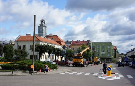Trwa wymiana słupów oświetleniowych wraz z oprawami