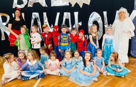 Bal karnawałowy w zimowej krainie w przedszkolu SP nr 2