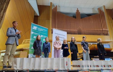 Uczniowie z SP4 laureatami Konkursu Plastycznego im. Hanny Rudzkiej-Cybisowej