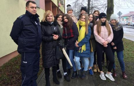 pamiatkowe zdjęcie po zakończonej akcji