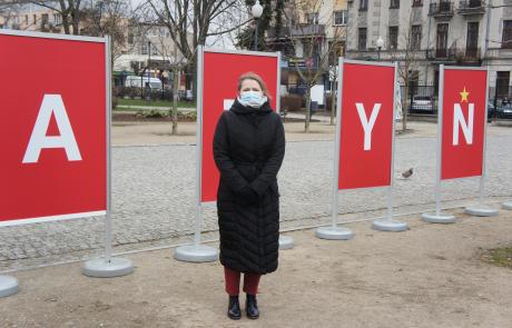 Dyrektor Muzeum Ziemi Zawkrzeńskiej w Mławie Barbara Zaborowska