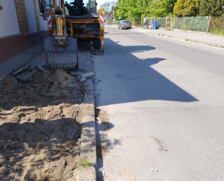 remontowany chodnik w ul. Moniuszki
