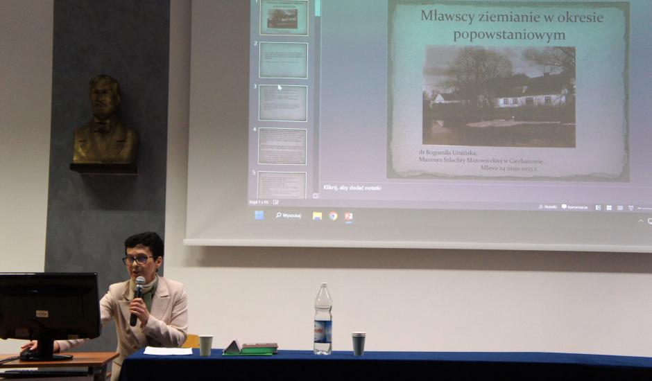 dr Bogumiła Umińska podczas swojej prelekcji