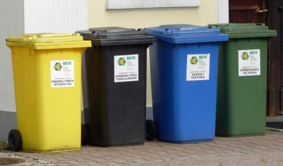 pojemniki na odpady segregowane