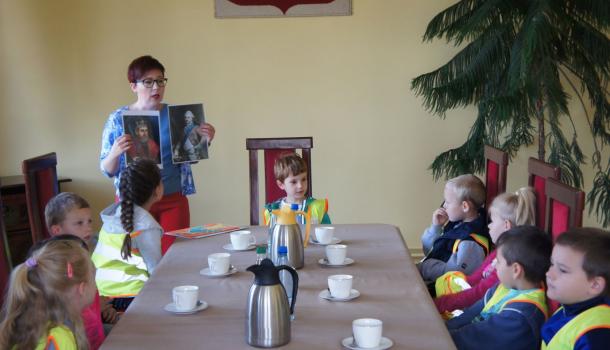 W sali ślubów
