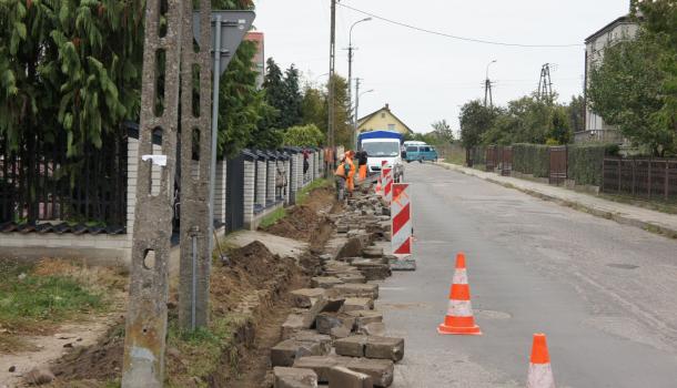 Przebudowa chodnika na ul. Okólnej - 02