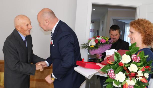 Teodor Piegłowski obchodził setne urodziny (6)