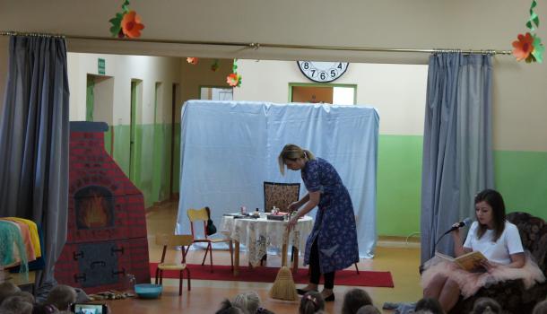 Kopciuszek w Miejskim Przedszkolu Samorządowym nr 4 - 03