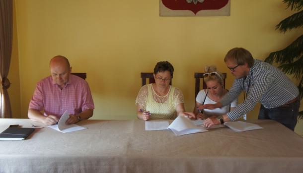 Podpisanie umów - 01