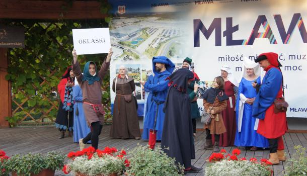 Dni Mławy - piątek w miejskim parku - 024
