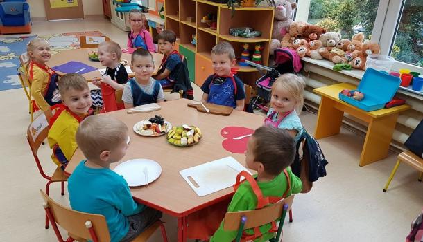 Szaszłyki owocowe w grupie Słoneczka
