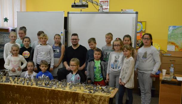 Uczniowie SP 4 poznali technikę składania trójwymiarowych puzzli