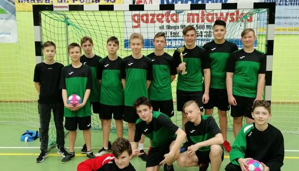 Uczniowie SP 4 mistrzami powiatu w piłkę ręczną chłopców klas VII-VIII