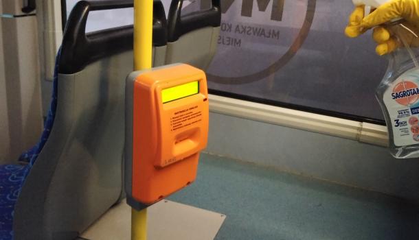 Dezynfekcja autobusu - 05