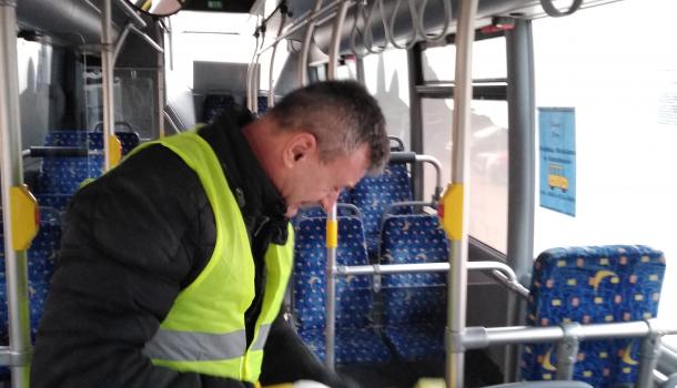 Dezynfekcja autobusu - 10