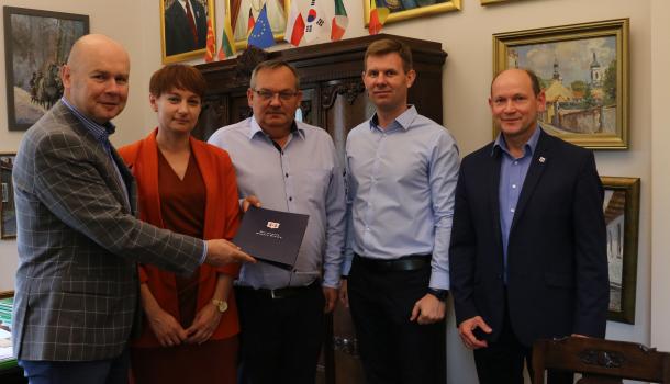 Aleja św. Wojciecha - podpisanie umowy na II etap-3