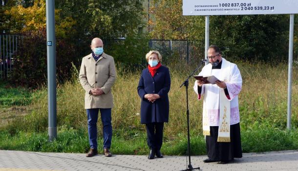 Modlitwę prowadzi ks. kan. Roman Tomaszewski