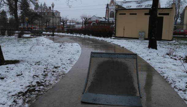 Mławski skatepark w budowie