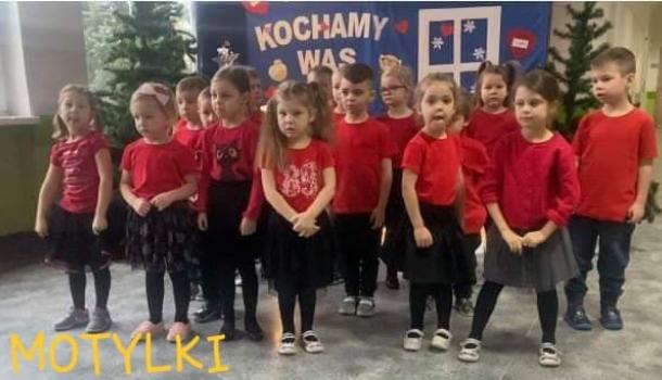 Przedszkolaki z SP nr 2 dla Babć i Dziadków
