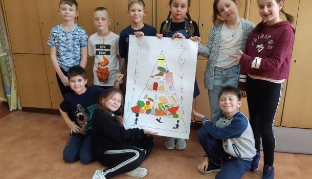 Projekt Zdrowo jem, więcej wiem klasy 2a z SP nr 7 w Mławie